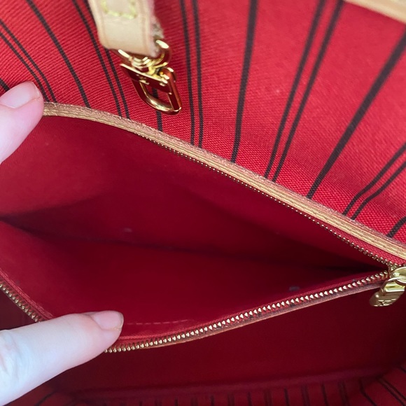 ❌SOLD❌Louis Vuitton Neverfull MM - Picture 5 of 17